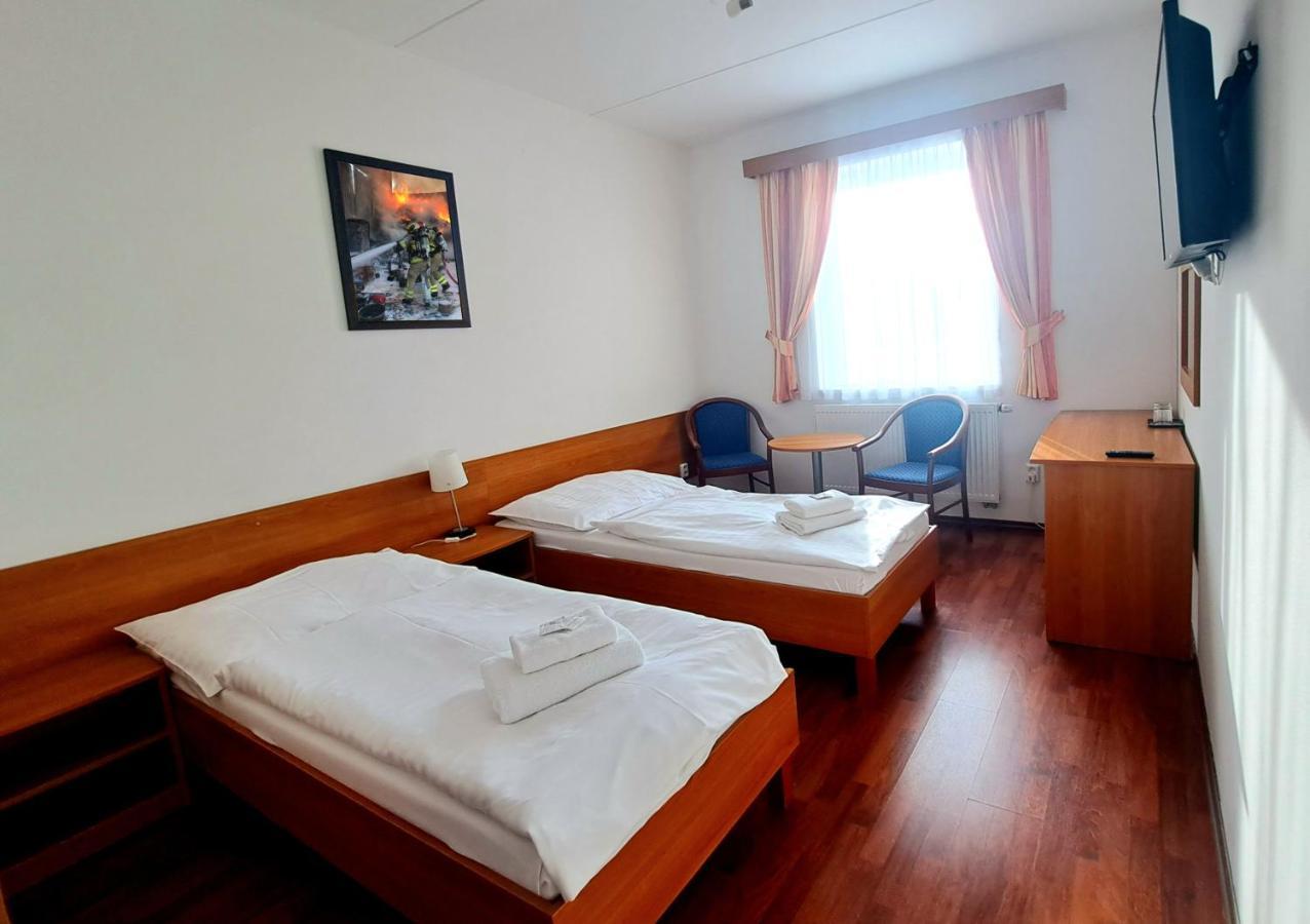 Hasicsky Hotel Pribyslav Екстер'єр фото